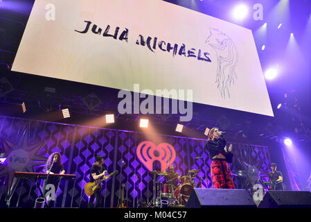 Y100 Jingle Ball 2017 iHeartRadio à BB&T Center à Sunrise, en Floride avec : Julia Michaels Où : Sunrise, Florida, United States Quand : 17 déc 2017 : Crédit Photographie/WENN.com JLN Banque D'Images