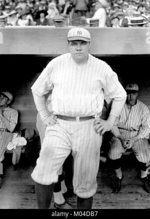 Babe Ruth. Le joueur de baseball américain George Herman Ruth 'Babe' Jr (1895-1948), jouant pour les Yankees de New York en juin 1921. Photo de Bain Nouveau service.
