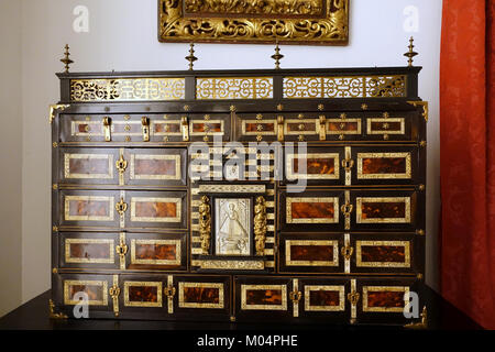 Le Cabinet avec image de la Nino del remedio, vue 1, la Castille, 1650-1700 AD, ebonised, bois, os, shell bronze - Museo Nacional de Artes Decorativas - Madrid, Espagne - DSC07971 Banque D'Images