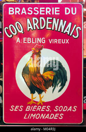 Brasserie du Coq Ardennais, UN Ebling vireux, émail enseigne publicitaire Banque D'Images