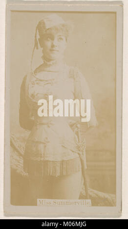 Cette carte représente Miss Annie Summerville de la série 'Actors' (N245), produite par Kinney Brothers pour promouvoir les cigarettes Sweet Caporal, reflétant le divertissement du début du XXe siècle et la culture de collection. Banque D'Images