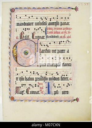 Cette feuille manuscrite avec l'initiale « C » d'un antiphonaire démontre l'illumination médiévale, l'art religieux et la calligraphie complexe. Banque D'Images