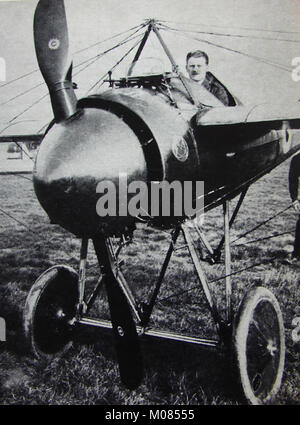 Au début de la PREMIÈRE GUERRE MONDIALE, un avion de guerre piloté par T H Bayetto. L'avion français était le Morane-Saulnier Type N 'bullet', un monoplan de scout. Banque D'Images