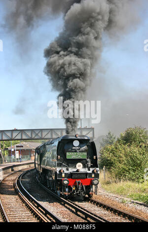 Bataille d'Angleterre class locomotive à vapeur n° 34067 Tangmere sur le versant sud du sud de Dorchester spécial à Weymouth 19 Août 2009 - Dorchester Banque D'Images