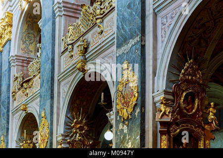 LVIV, UKRAINE - le 16 octobre 2017 : l'intérieur de la Cathédrale Saint George's, une cathédrale baroque-rococo à Lviv, Ukraine Banque D'Images