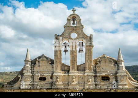 Clocher de l'église du monastère nef deux Moni Arkadi Monastère, Église orthodoxe grecque, Monument National de la crète dans la lutte pour l'indépendance, Banque D'Images