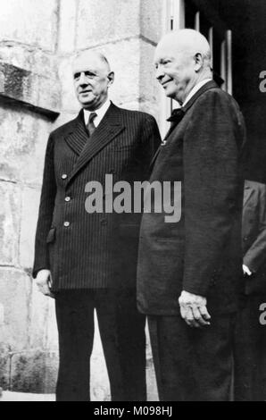 Charles de Gaulle et le président américain Dwight D. Eisenhower, c.1958/9 Banque D'Images