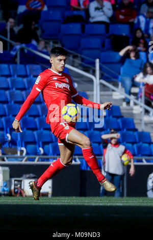 Cornella de Llobregat, Espagne. 18 janvier, 2018. Stade RCDE, Cornella de Llobregat, Barcelone, Espagne. Pablo Sarabia rides une balle pendant le match de la Liga le 20e round entre le RCD Espanyol v FC Séville à RCDE Stadium le 21 janvier 2018 dans Carmella del Llobregat, Barcelone, Espagne. Photo : G. Loinaz/Alamy Live News Banque D'Images