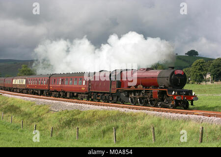 LMS n° 6201 Locomotive à vapeur Pacific Princess Elizabeth quitte Hellifield, Yorkshire du Nord 7 août 2010, Hellifield, Royaume-Uni Banque D'Images