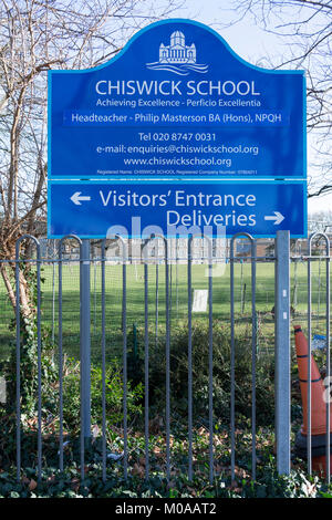 Signalisation scolaire à l'extérieur de l'école Chiswick, Burlington Lane, Chiswick, London, W4, ROYAUME-UNI Banque D'Images