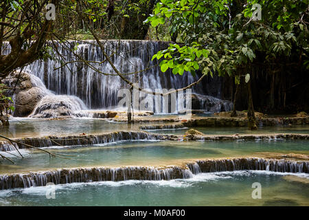 Chutes de Kuang Si près de Luang Prabang Banque D'Images