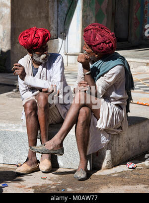 Les turbans colorés du Rajasthan, Inde Banque D'Images