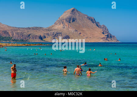 La vie à la plage de San Vito lo Capo Banque D'Images