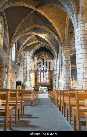 Intérieur de l'église Notre-Dame de Montluçon, Allier, Auvergne, France Banque D'Images