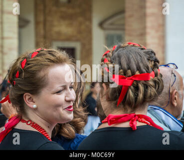 LORETO, Italie - Juillet 16, 2016 - Revue internationale de musique sacrée dans la place du sanctuaire de la Sainte Maison de Lorette, Marches, Italie. typic Banque D'Images