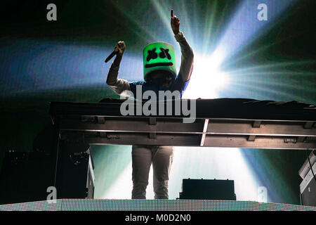 USA. 13 Jan, 2018. Marshmello effectue le 13 janvier 2018 à la Bill Graham Civic Auditorium à San Francisco, Californie. Crédit : l'accès Photo/Alamy Live News Banque D'Images