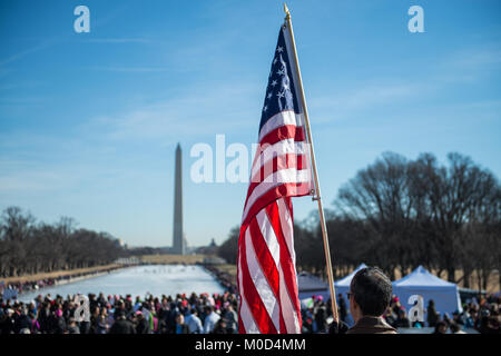 Washington DC, USA. 20 Jan, 2018. 30 Jan, 2018. Les gens se rassemblent au cours de la Marche des femmes autour de Lincoln Memorial à Washington, DC, le 20 janvier, 2018 à Washington : csm Crédit/Alamy Live News Crédit : Cal Sport Media/Alamy Live News Banque D'Images