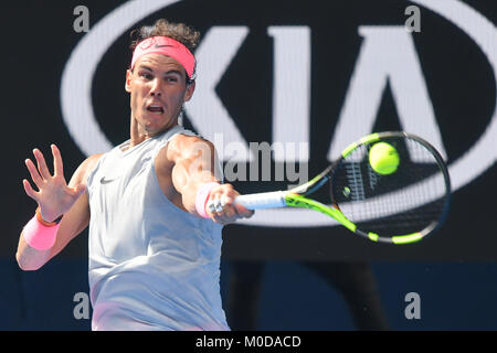 21 janvier 2018 : 1ère Rafael Nadal de semences de l'Espagne en action contre des semences 24 Diego Schwartzman de l'Argentine dans un match de 4ème tour jour 7 de l'Australian Open 2018 Tournoi de tennis du Grand Chelem à Melbourne, Australie. Bas Sydney/Cal Sport Media Credit : Cal Sport Media/Alamy Live News Banque D'Images