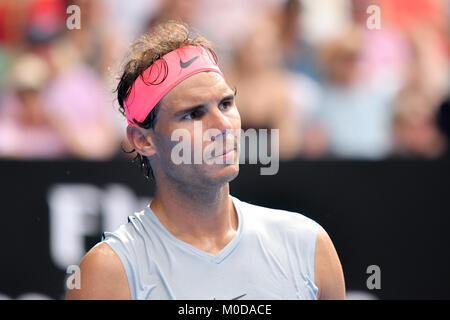 21 janvier 2018 : 1ère Rafael Nadal de semences de l'Espagne en action contre des semences 24 Diego Schwartzman de l'Argentine dans un match de 4ème tour jour 7 de l'Australian Open 2018 Tournoi de tennis du Grand Chelem à Melbourne, Australie. Bas Sydney/Cal Sport Media Credit : Cal Sport Media/Alamy Live News Banque D'Images