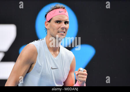 21 janvier 2018 : 1ère Rafael Nadal de semences de l'Espagne en action contre des semences 24 Diego Schwartzman de l'Argentine dans un match de 4ème tour jour 7 de l'Australian Open 2018 Tournoi de tennis du Grand Chelem à Melbourne, Australie. Bas Sydney/Cal Sport Media Credit : Cal Sport Media/Alamy Live News Banque D'Images