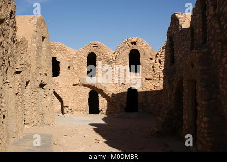 Ksar Hadada, ancien grenier fortifié, district de Tataouine, Tunisie Banque D'Images