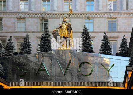 Entrée de l'hôtel Savoy off the strand londres Banque D'Images