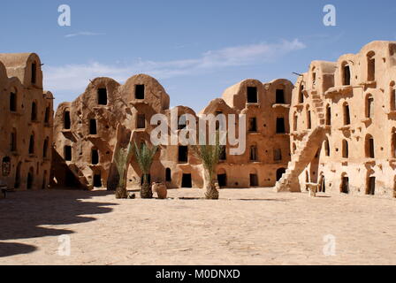 Ksar Ouled Soltane, grenier fortifié, district de Tataouine, Tunisie Banque D'Images