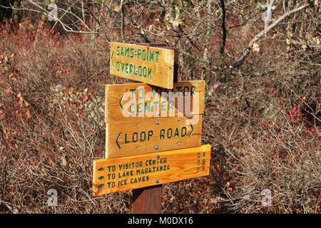 Sams Point trail sign Banque D'Images