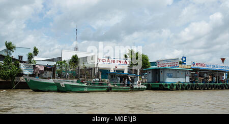 Bateaux de travail,Mékong, Vietnam Banque D'Images