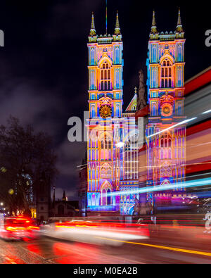 Londres, Royaume-Uni. 20 Jan, 2018. Disques durs sur London bus au cours de l'abbaye de Westminster de Londres 2018 Lumiere à Londres, Royaume-Uni. 328 Fuhui Road Crédit : Lim/Alamy Live News. Banque D'Images