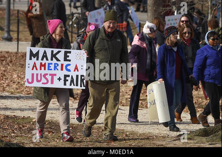 30 Jan, 2018. Les gens se rassemblent au cours de la Marche des femmes autour de Lincoln Memorial à Washington, DC, le 20 janvier, 2018 à Washington : csm Crédit/Alamy Live News Banque D'Images
