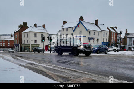 Ashbourne, Derbyshire, Royaume-Uni. Jan 21, 2018. Météo France : 1,5" de neige sont tombés à 2h ce matin, ce qui rend difficile, même pour des conditions de conduite de 4X4 autour de Ashbourne Derbyshire la passerelle du parc national de Peak District de : Doug Blane/Alamy Live News Banque D'Images