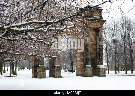 Glasgow, Royaume-Uni. Jan 21, 2018. Un harfang McLennan Arch dans Glasgow Green Crédit : Tony Clerkson/Alamy Live News Banque D'Images