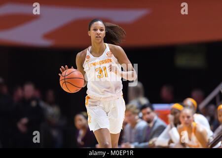 21 janvier 2018 : Jaime Nared # 31 de l'Ohio Lady bénévoles permet le ballon de basket-ball de NCAA du tribunal pendant le match entre l'Université du Tennessee Lady bénévoles et la Mississippi State Bulldogs à Thompson Boling Arena de Knoxville TN Tim Gangloff/CSM Banque D'Images