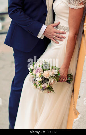 Close-up of a Bride and Groom Banque D'Images