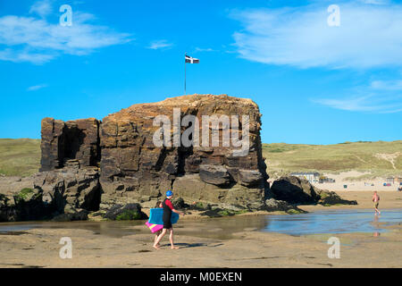 Chapelle rock sur la plage de rolvenden à Cornwall, Angleterre, Grande-Bretagne, Royaume-Uni. Banque D'Images