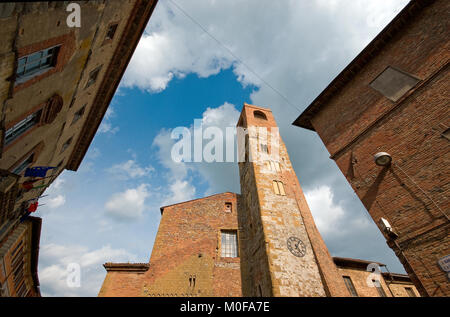 San Gervasio et Protasio San Cathédrale avec la Tour Municipale, Città della Pieve, en Ombrie, Italie Banque D'Images