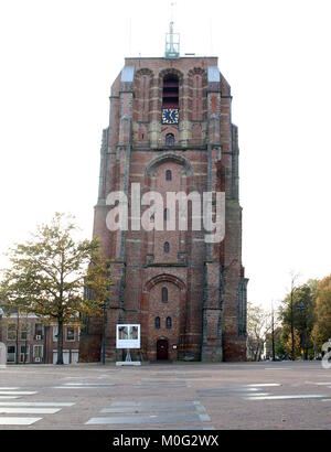 La tour penchée Oldehove à Leeuwarden, Frise, Pays-Bas Banque D'Images