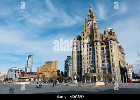 Royal Liver Building sur Liverpool Waterfront Banque D'Images