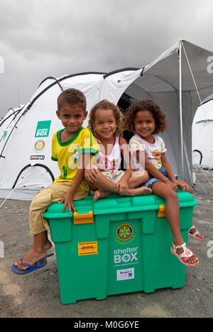 Les enfants de la famille qui recevra le Brésil fort no. 1, Camp Brazilia Uno, Uniao dos Palmares, Alegoas, Brésil Banque D'Images