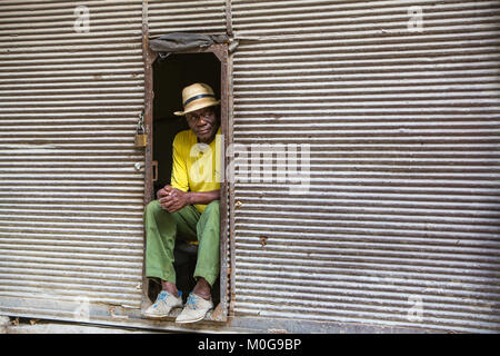 Pauvre homme temps qui passe à La Havane, Cuba Banque D'Images