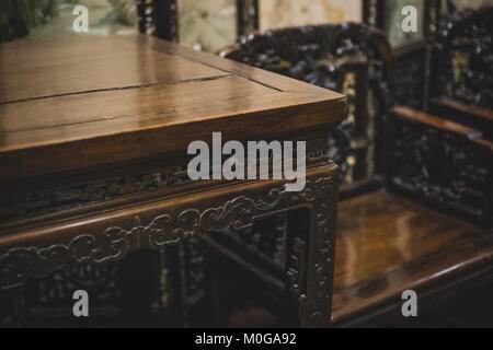 Table avec chaises au cours de la Chine ancienne. Banque D'Images