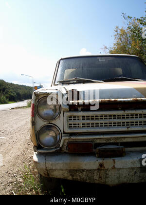 Citerne essence Junior Nissan Pick-up,à Corfou, Grèce Banque D'Images