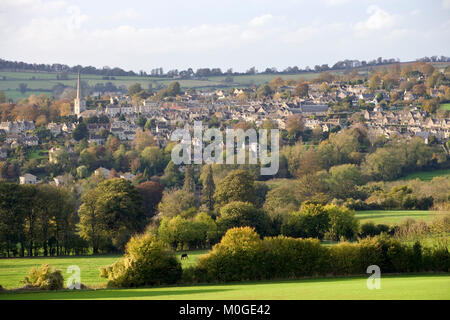 Dans des conditions de faible soleil, vue de l'automne de taureaux Cross, Painswick, Cotswolds, Gloucestershire, England, UK Banque D'Images