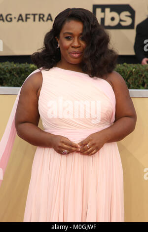 Los Angeles, CA, USA. Jan 21, 2018. Uzo Aduba à la 24e assemblée annuelle des Screen Actors Guild Awards tenue au Shrine Auditorium à Los Angeles, Californie le 21 janvier 2018. Credit : Fs Retna/media/Alamy Punch Live News Banque D'Images