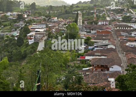 Salento, Quindio, la Colombie. 3e oct, 2016. Vue panoramique sur la ville de Salento, café colombien Triangle Credit : Crédit : /ZUMA Wire/Alamy Live News Banque D'Images