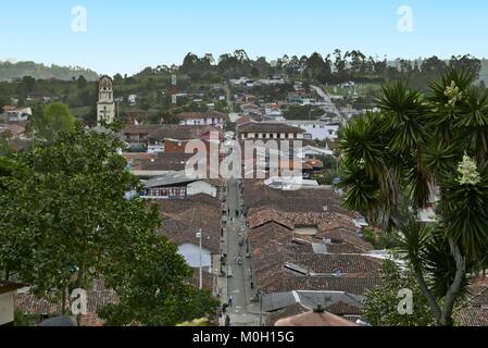 Salento, Quindio, la Colombie. 3e oct, 2016. Vue panoramique sur la ville de Salento, café colombien Triangle Credit : Crédit : /ZUMA Wire/Alamy Live News Banque D'Images