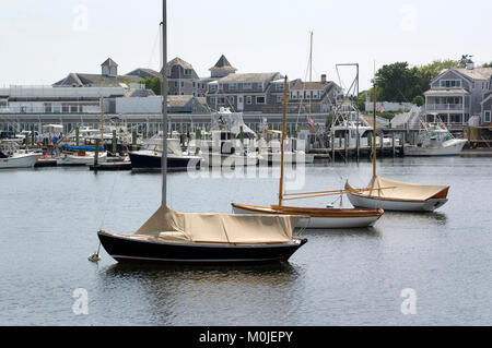 Wychmere Harbour - Port d'Harwich, Massachusetts, Cape Cod, USA au début du printemps. Banque D'Images