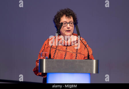 Elin Jones et suis Plaid Cymru (Président) offre à l'Assemblée nationale du Pays de Galles au Senedd, la baie de Cardiff, Pays de Galles, Royaume-Uni. Banque D'Images