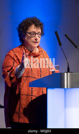 Elin Jones et suis Plaid Cymru (Président) offre à l'Assemblée nationale du Pays de Galles au Senedd, la baie de Cardiff, Pays de Galles, Royaume-Uni. Banque D'Images